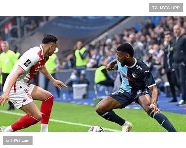 昂热战平尼斯 中游球队争夺陷入僵持局面