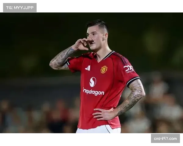 曼联卡里克变阵三后卫体系 防守稳定性得到明显提升